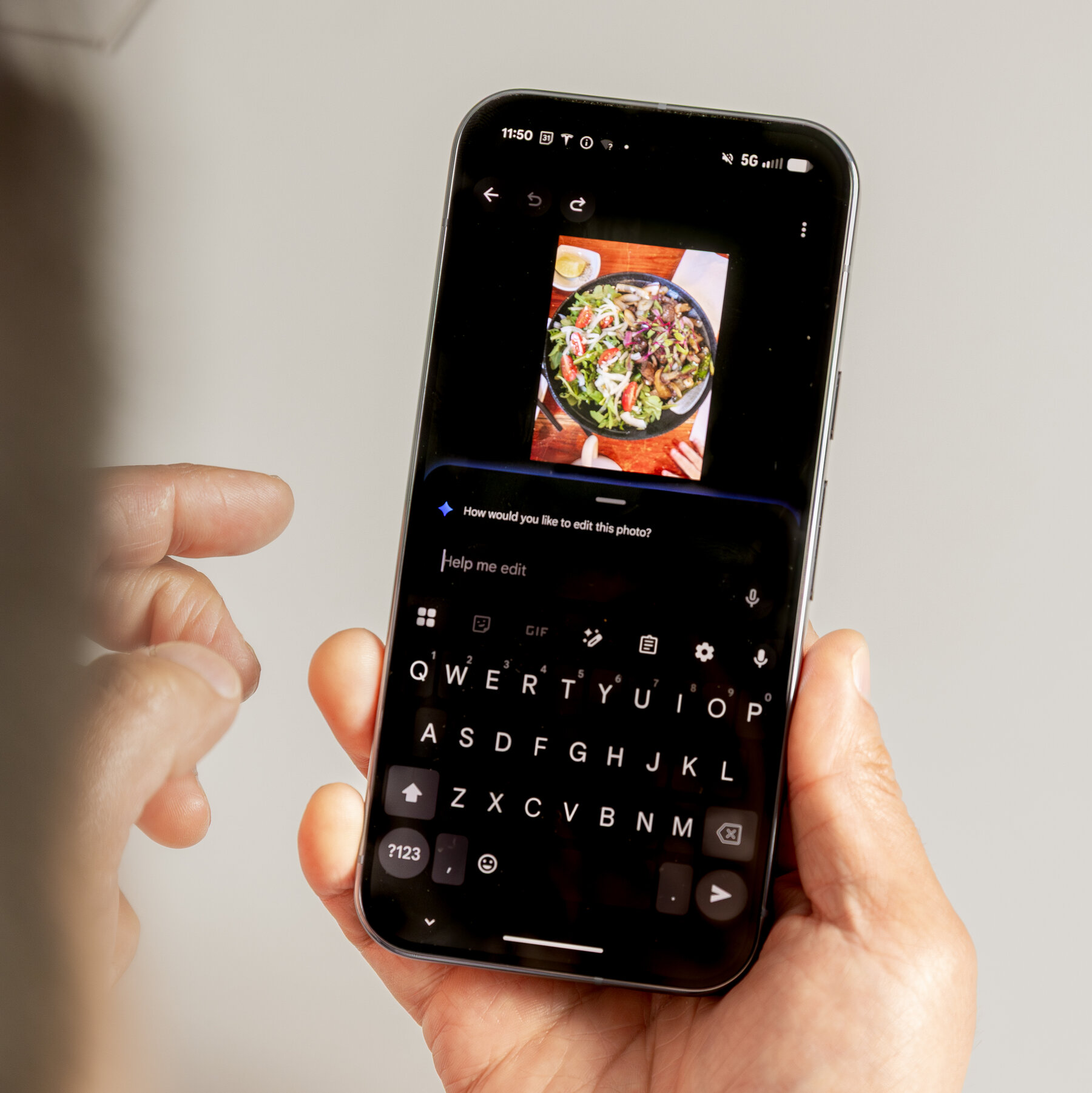 You are currently viewing Google Ordered to Give A.I. Rivals More Access on Android Smartphones