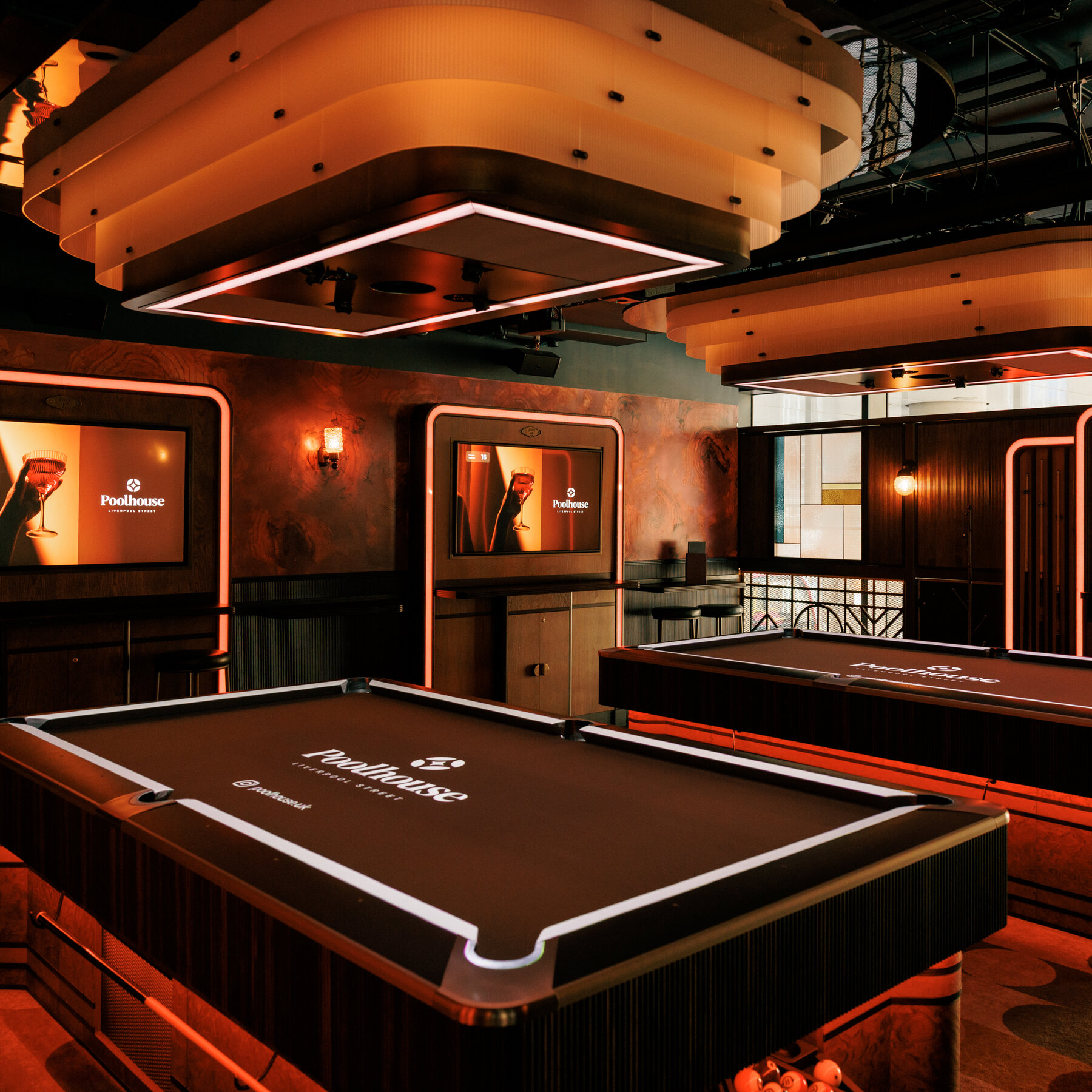 You are currently viewing Poolhouse, a Tech-Infused Pool Hall Start-up, Raises $55 Million