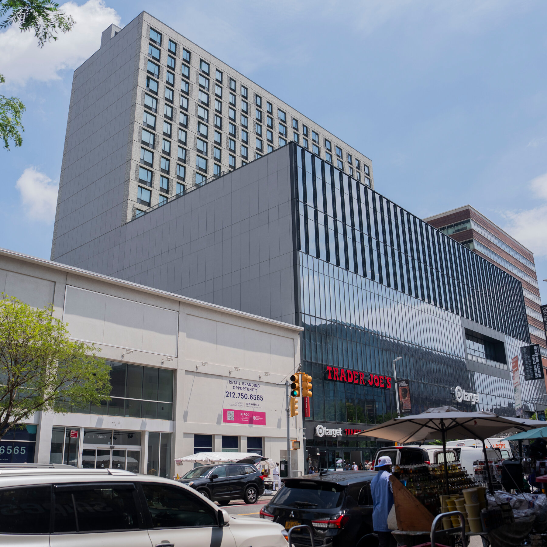 Read more about the article Big-Box Retailers Have a New Strategy for Breaking Into Urban Markets