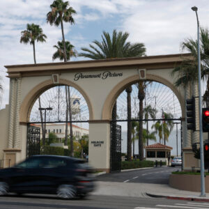 Read more about the article Why Paramount Paused Its Blockbuster $111 Billion Deal for Warner Bros.