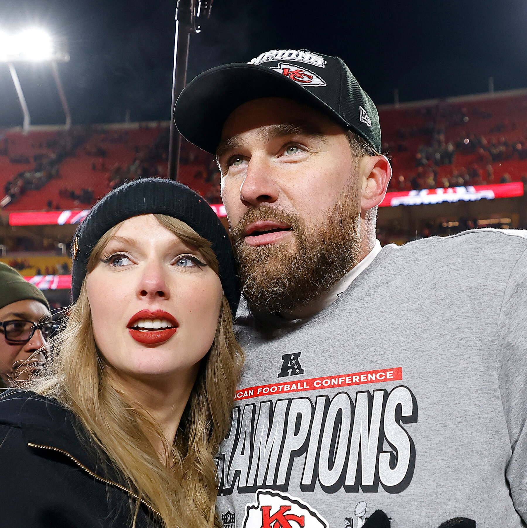 You are currently viewing What Would Taylor Swift and Travis Kelce’s Prenuptial Agreement Look Like?