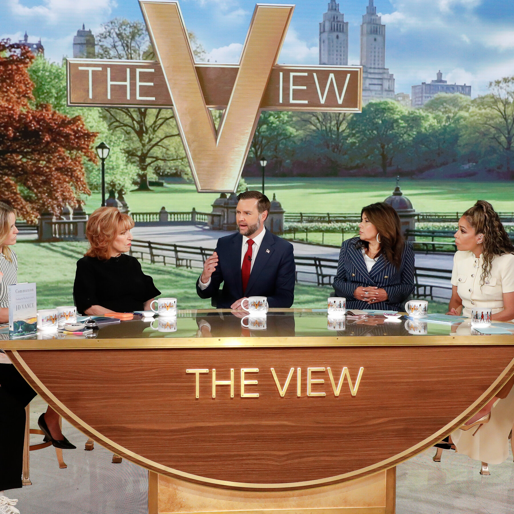 You are currently viewing Is ‘The View’ a News Show? ABC Says That’s Already Settled.