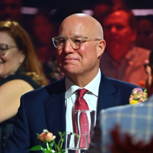 Read more about the article Ted Decker, CEO of Home Depot, Is Taking Medical Leave