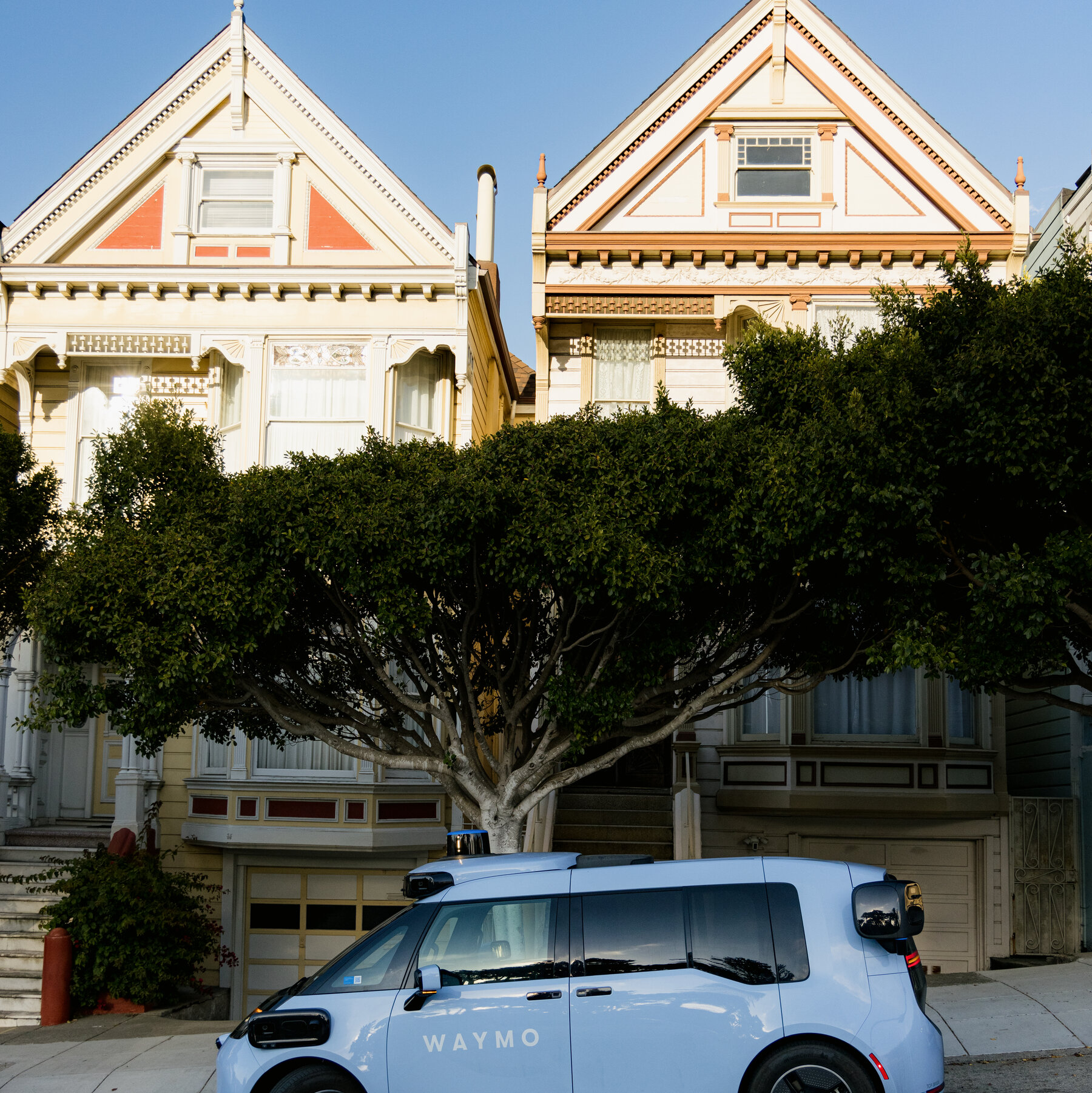 Read more about the article Waymo Is Growing Faster Than Ever. So Are Its ‘Edge Cases.’