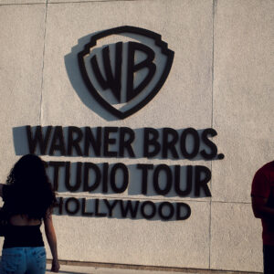 Read more about the article Judge Sets Paramount-Warner Bros. Merger Trial for March