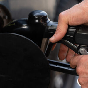 Read more about the article Oil Prices Climb and Stocks Dip on Stalemate in Iran War
