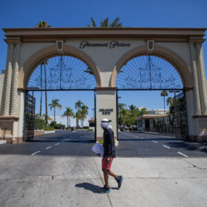 Read more about the article Paramount Asks States to Shoulder Costs of Delaying Warner Bros. Deal