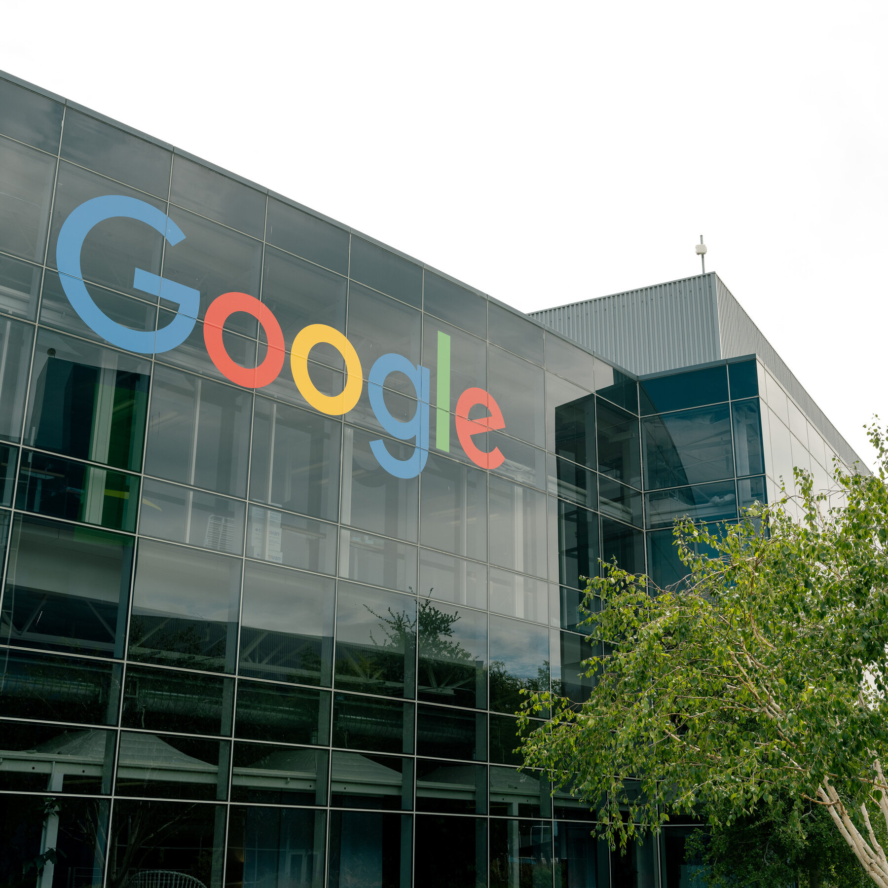 You are currently viewing Why the Courts Struggle to Tame Big Tech
