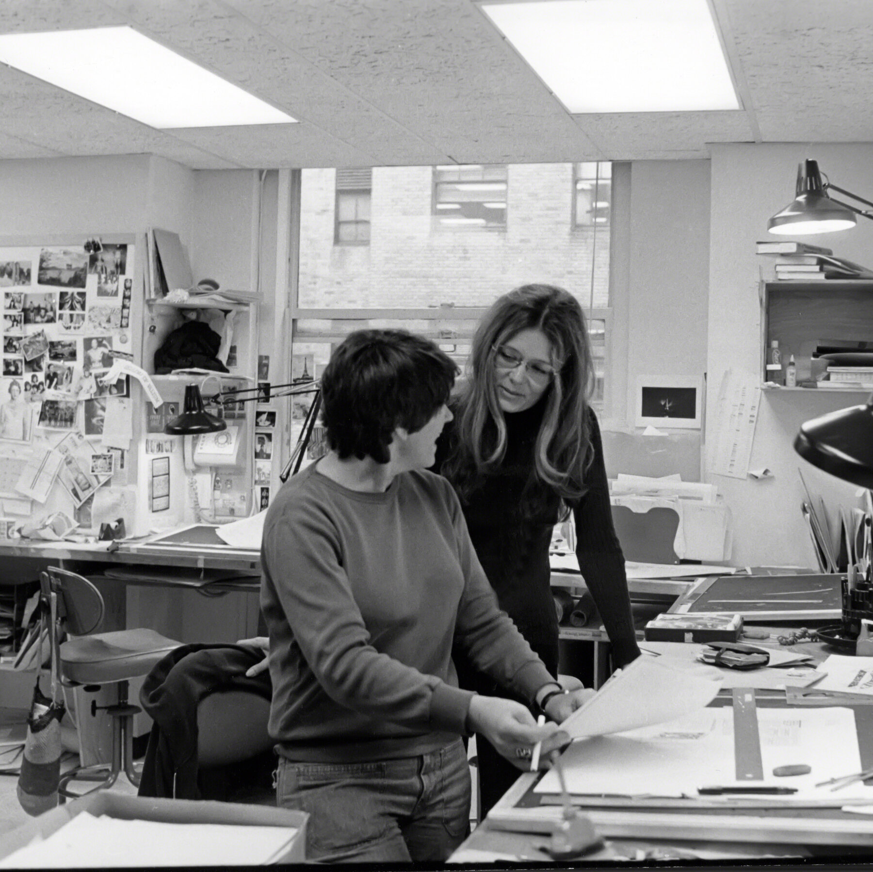 You are currently viewing How Gloria Steinem and Ms. Magazine Transformed the Publishing Industry