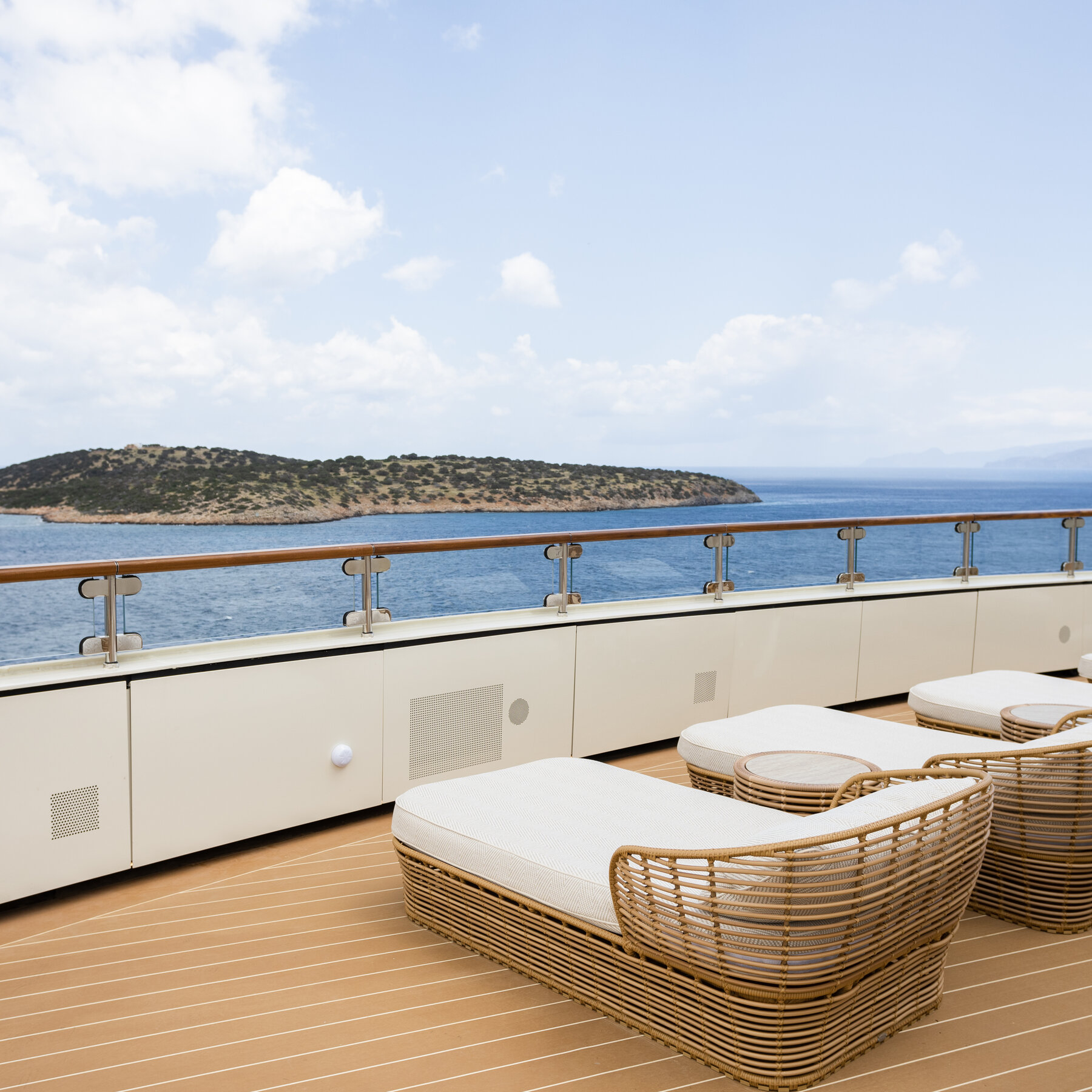 You are currently viewing No Luxury Spared: New High-End Cruise Ships Set Sail