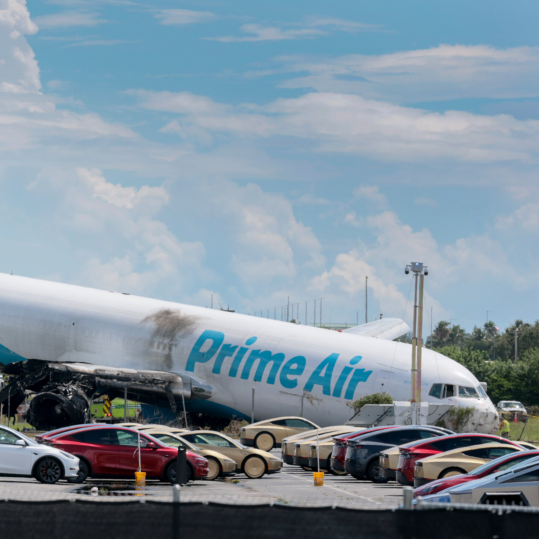 You are currently viewing Amazon Suspends Flights With Airline Whose Plane Crashed in Miami
