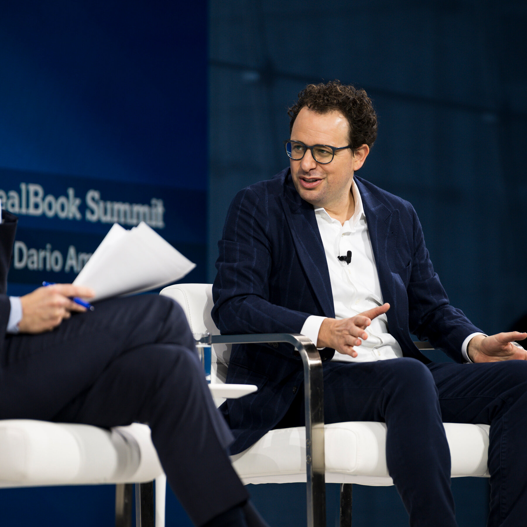 You are currently viewing The A.I. Slowdown Debate Goes Global