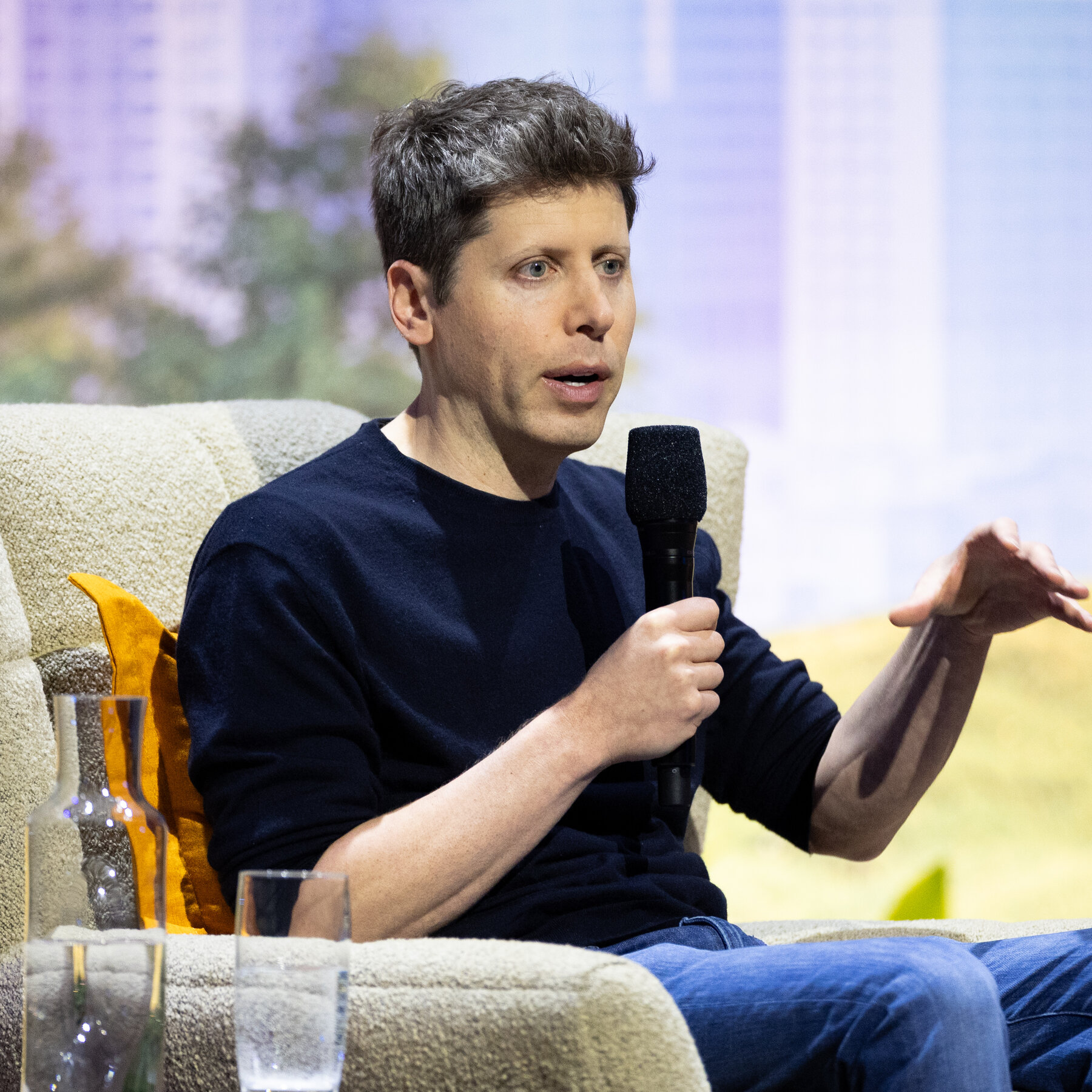 Read more about the article OpenAI Considers New Financing at a $1.5 Trillion Valuation