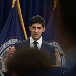 Read more about the article Fed Readies for Momentous Rate Decision