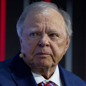 Read more about the article Trump Ally Harold Hamm Strikes Venezuela Oil Deal