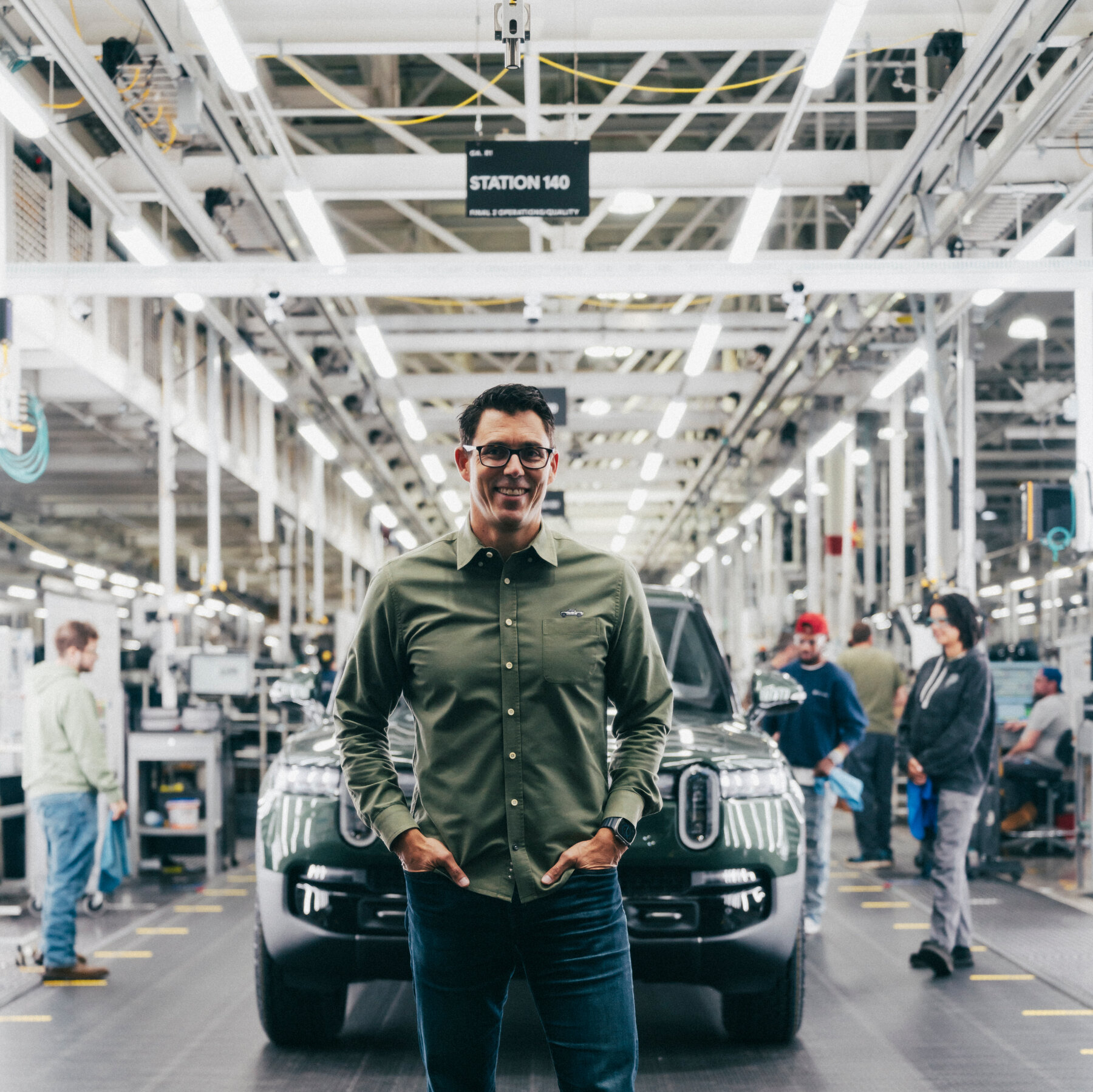 You are currently viewing Rivian C.E.O. RJ Scaringe Has Some Ideas for How to Make More Cars in America