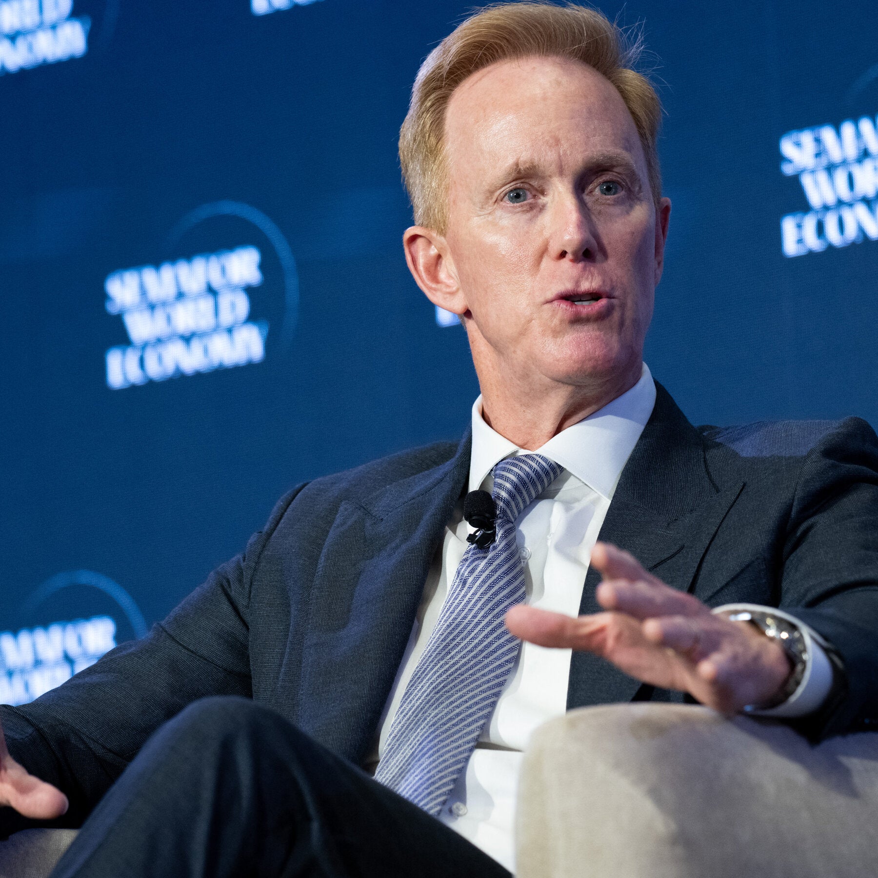You are currently viewing Conde Nast C.E.O. Leaves to Run Mattel