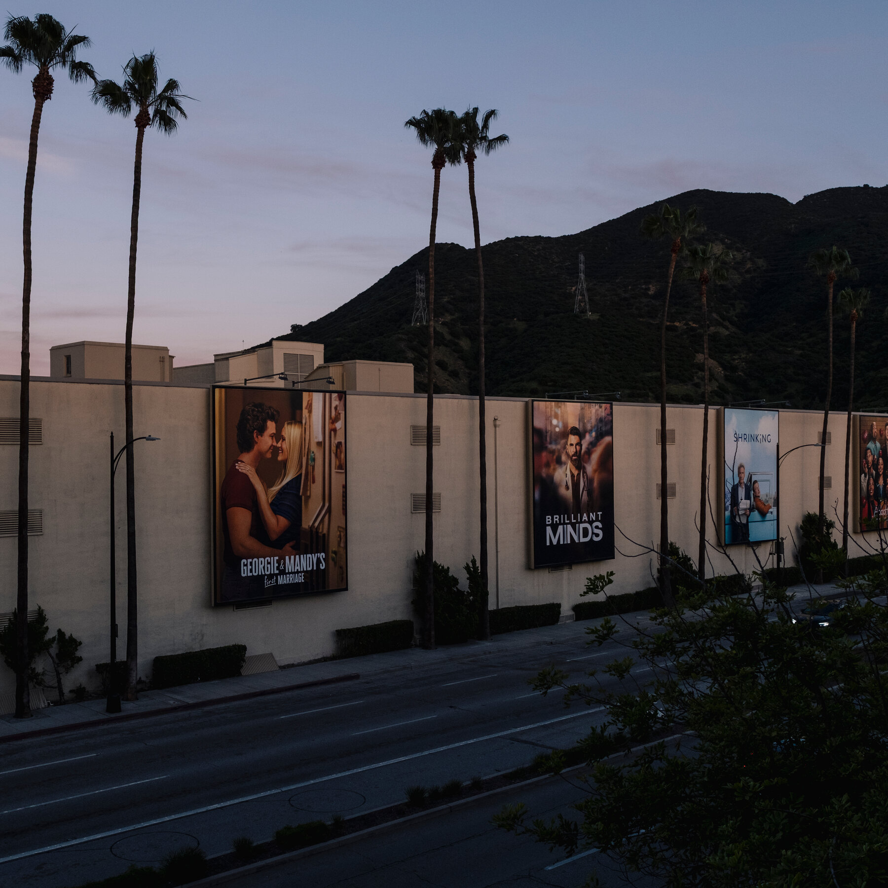 Read more about the article Paramount Weighs Some Concessions in Bid to Finalize Warner Bros. Merger