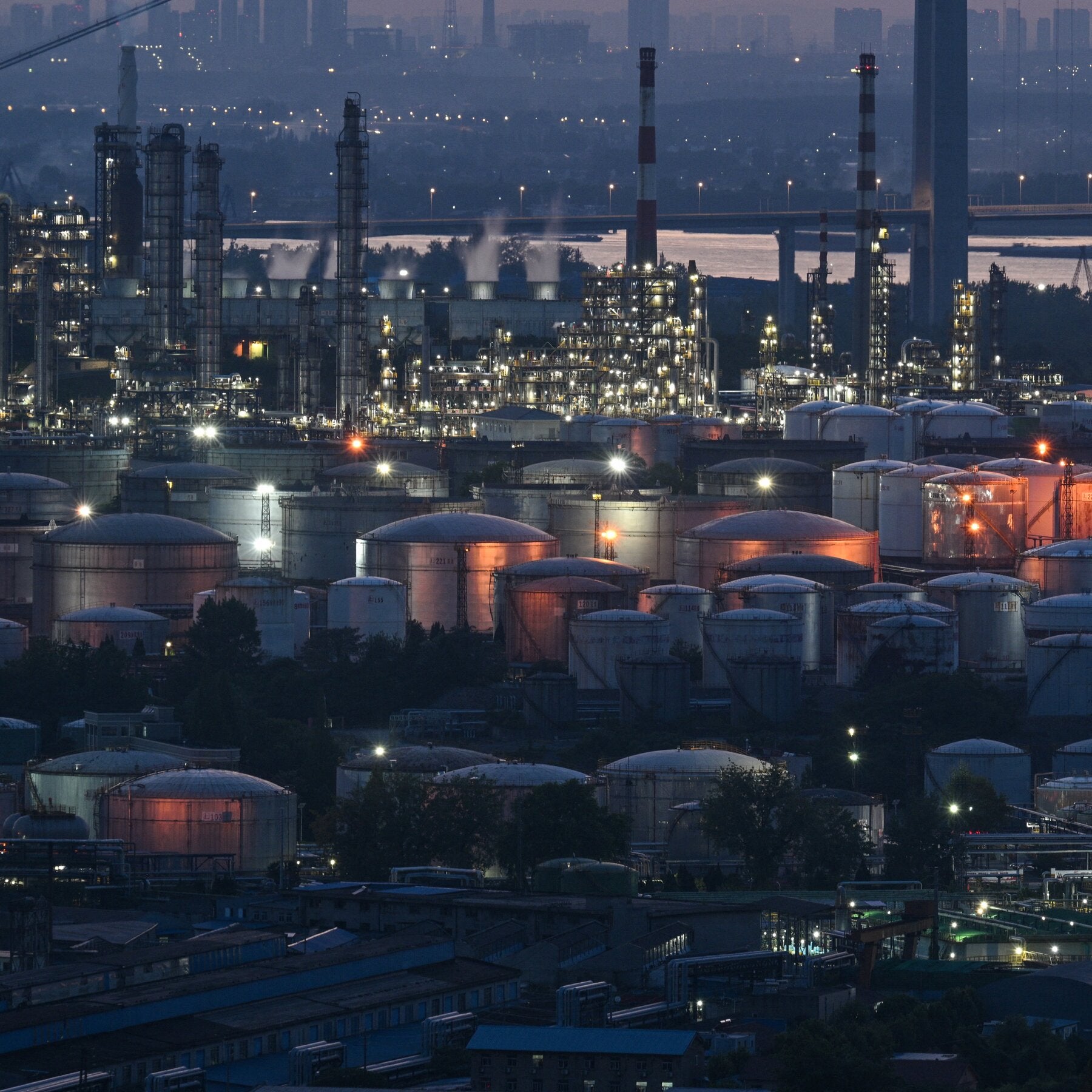 Read more about the article China Resumes Curbs on Fuel Exports, Tightening Global Energy Markets