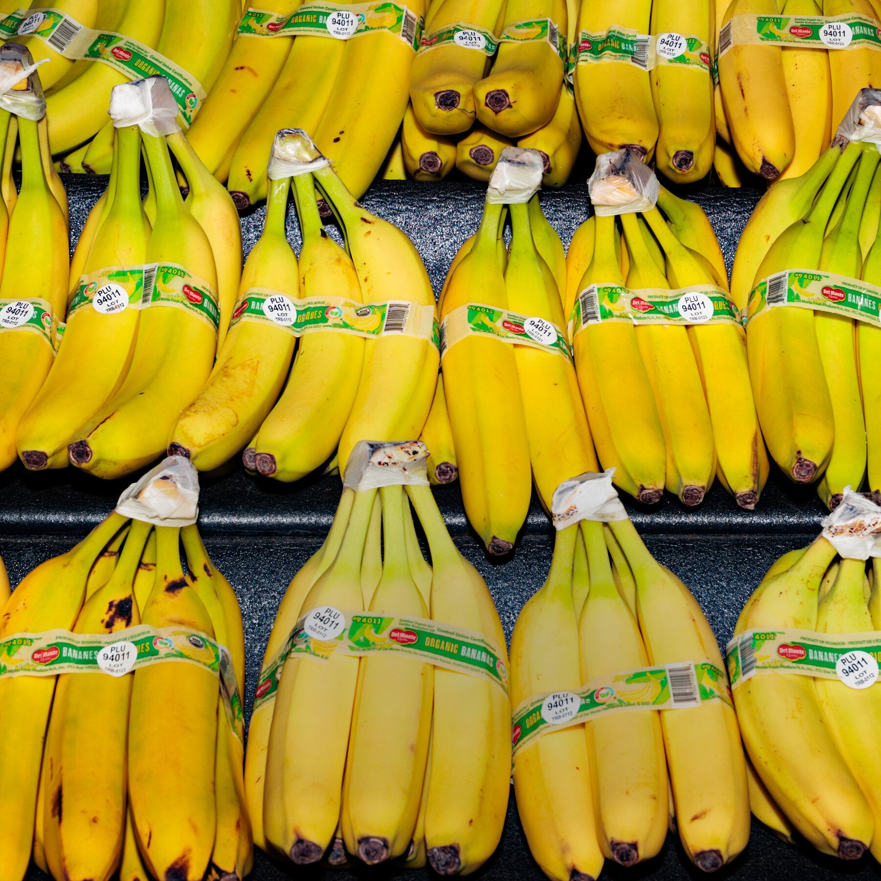 You are currently viewing America’s Favorite Fruit Is Being Bruised by the Iran War