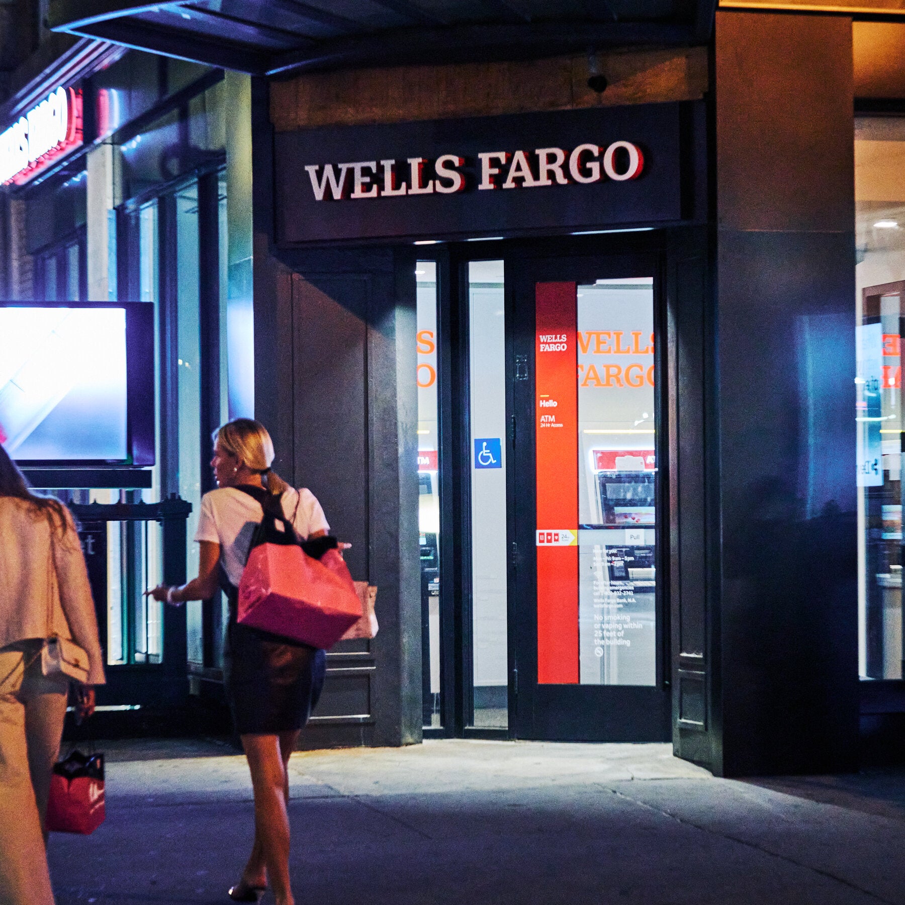 You are currently viewing Trump Administration Investigates Wells Fargo for Race-Based Lending