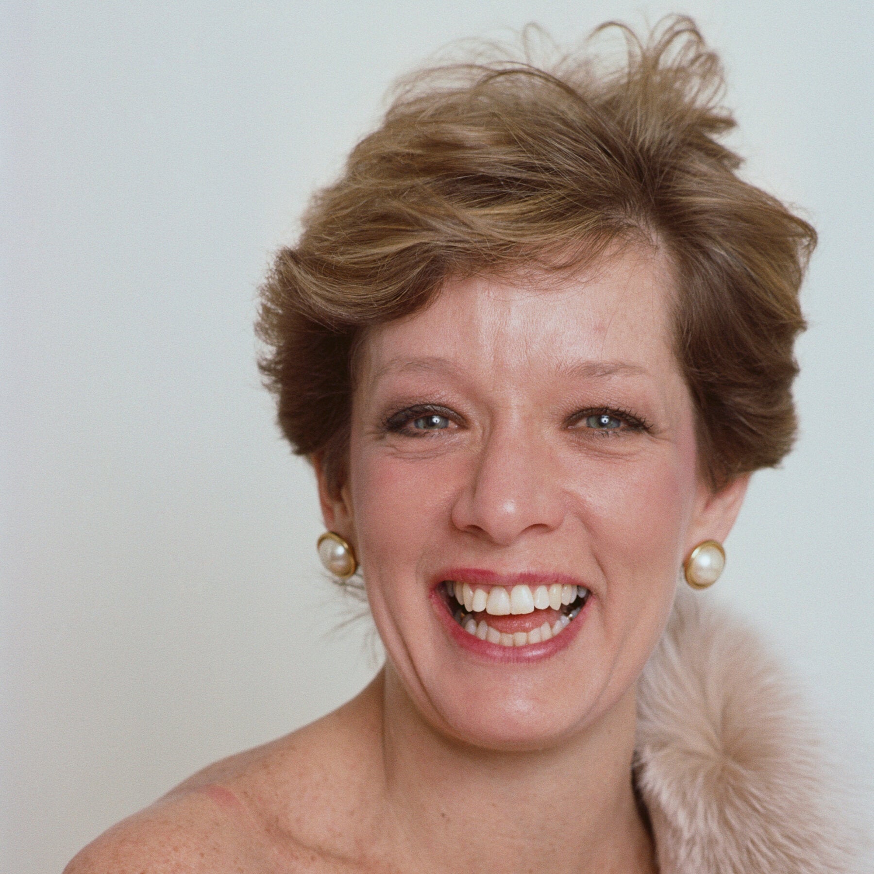 You are currently viewing Judy Markey, Frank and Funny Voice on Chicago Radio, Dies at 82