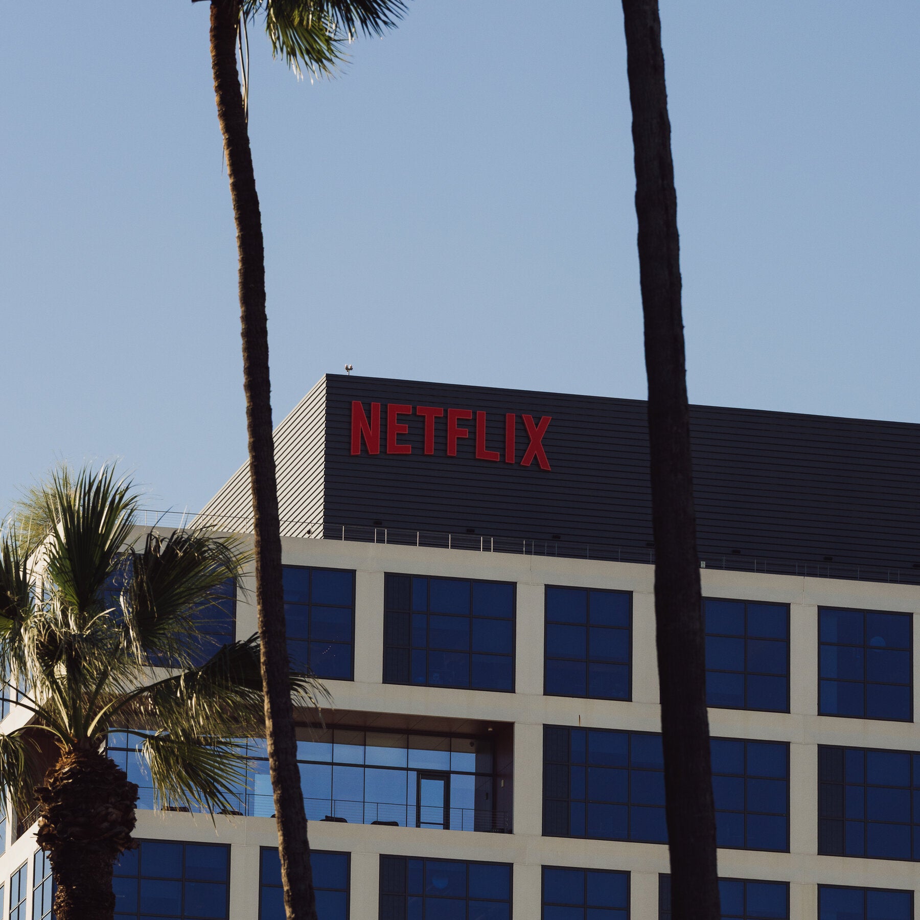 Read more about the article Netflix Hurries to Rewrite Its Narrative With Layoffs and a Sudden Firing