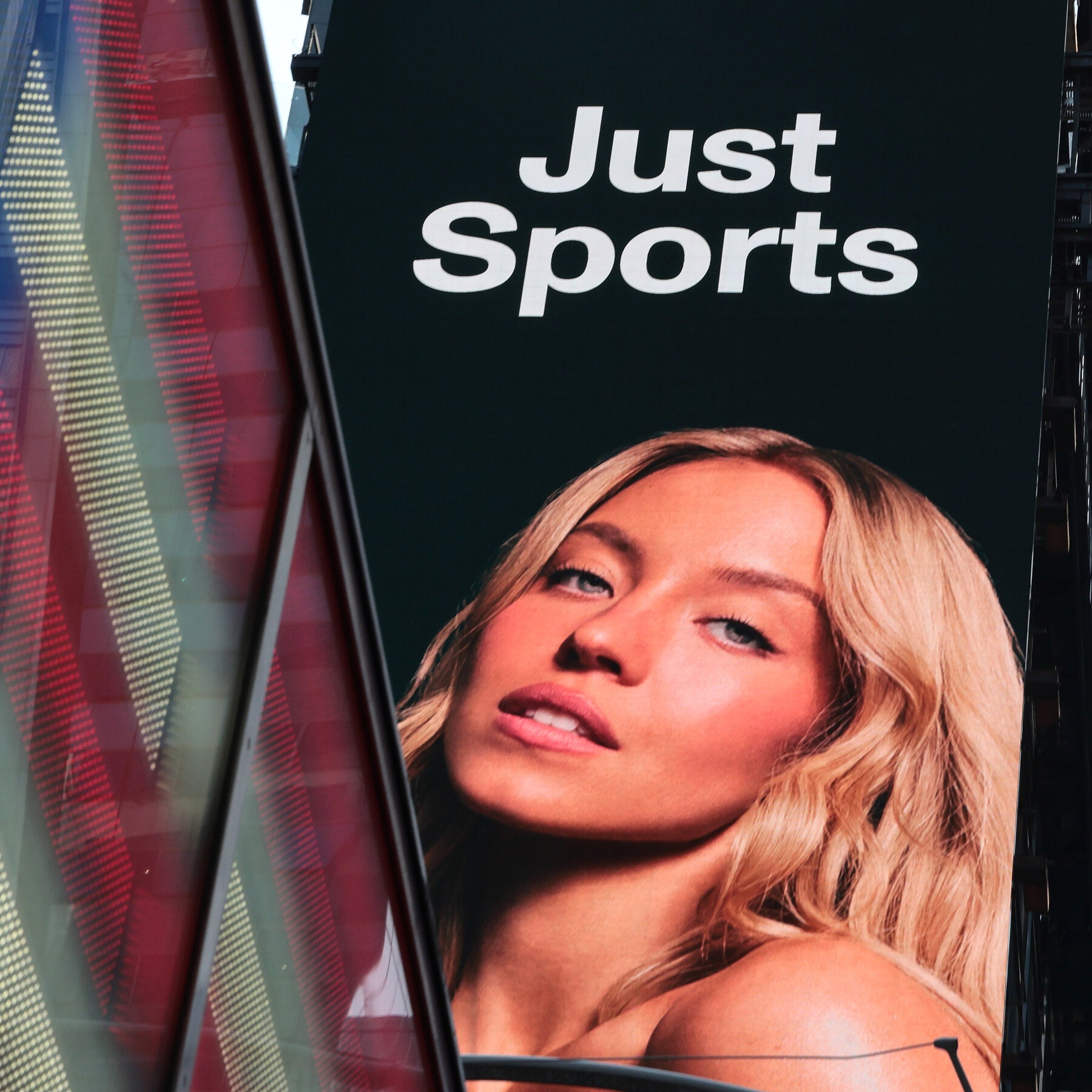 Read more about the article M.L.B. Playoff Ads With Sydney Sweeney and Megan Fox Draw Backlash