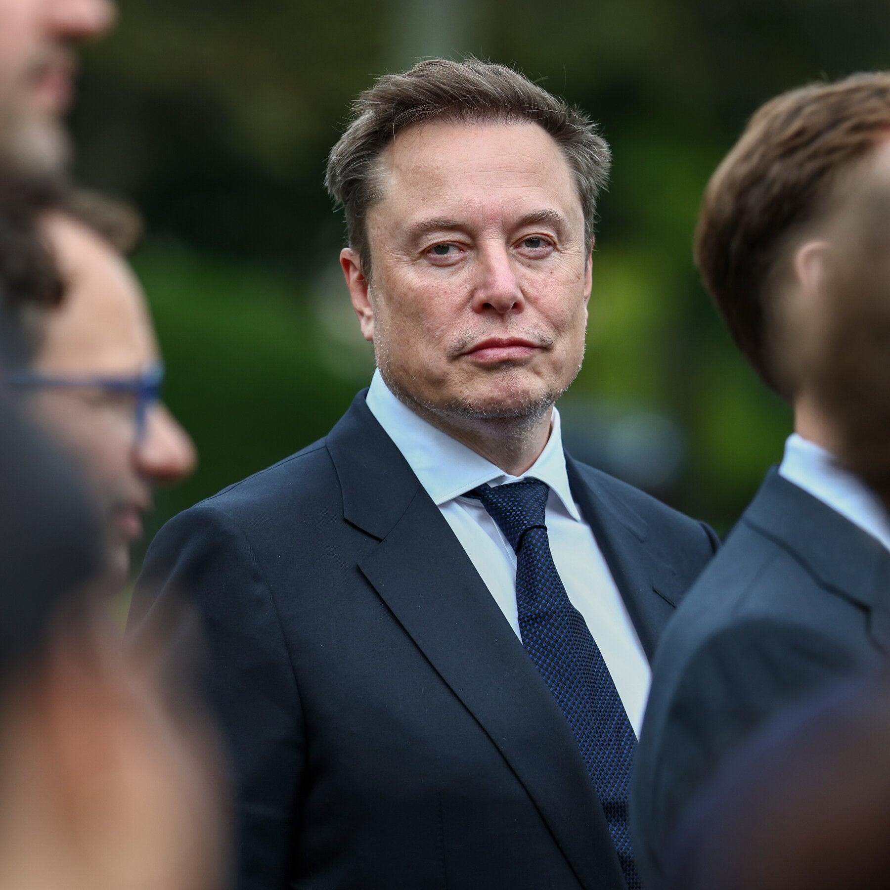 Read more about the article Elon Musk Says He Will Give a SpaceX Share to ‘Every Kid in America’