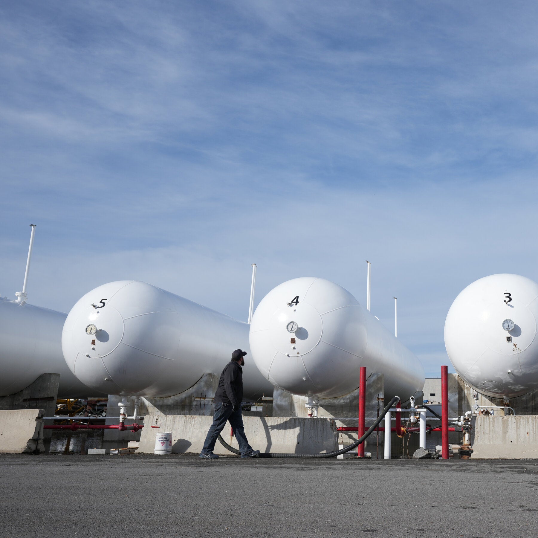 Read more about the article U.S. to Tap Heating Oil Reserves Ahead of Midterm Elections