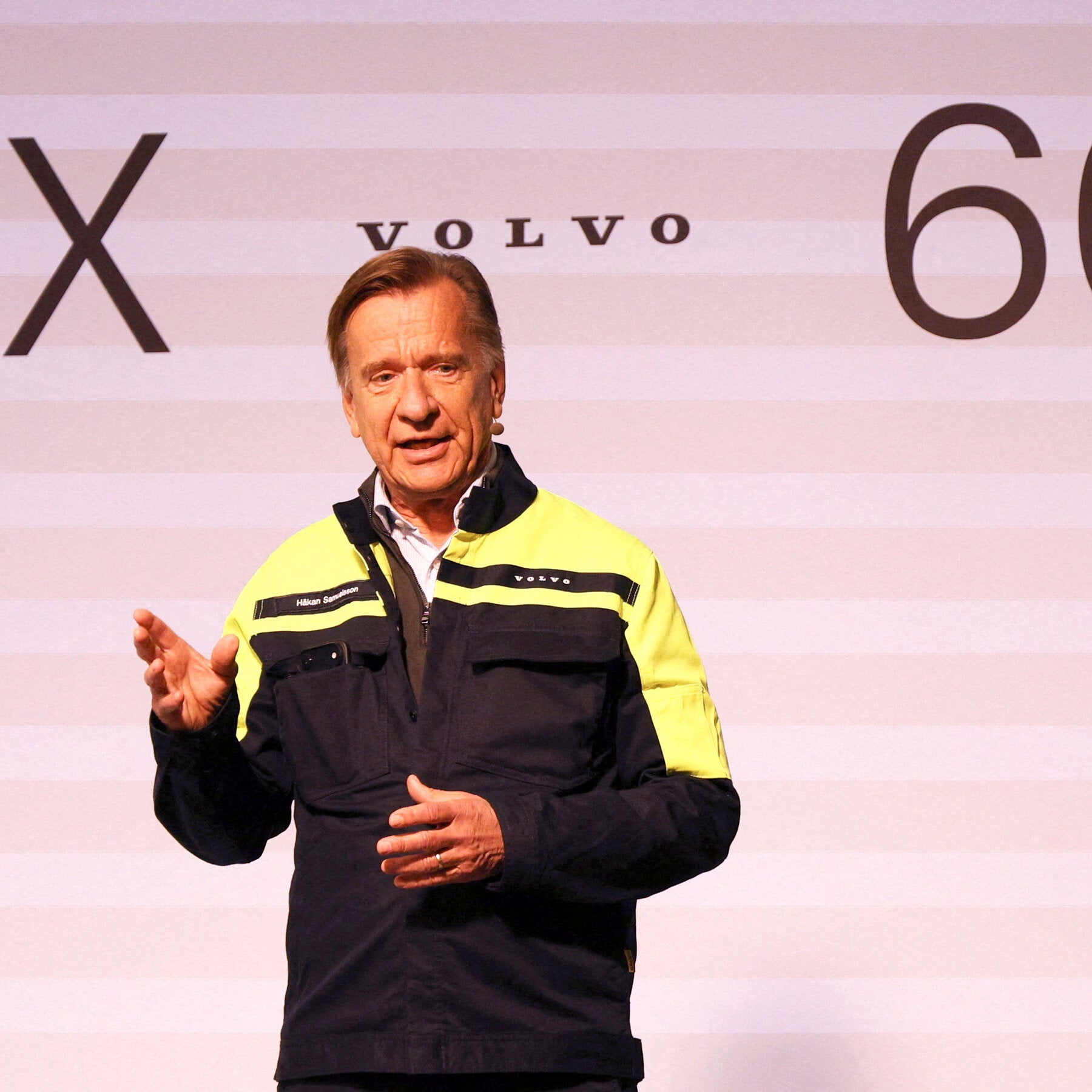 You are currently viewing Volvo Shares Plunge as China Ambitions Fade for Western Carmakers