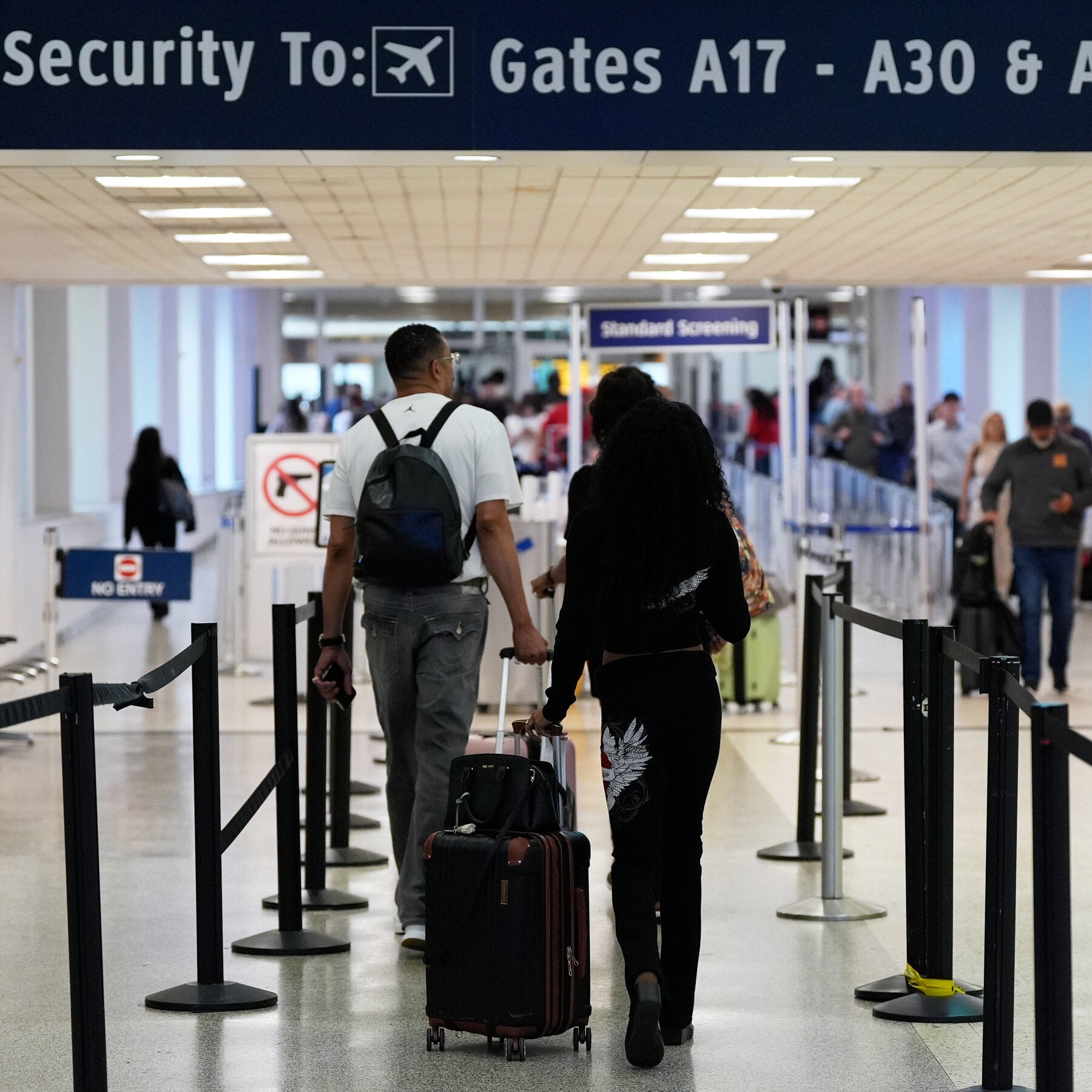 You are currently viewing Attention, Passengers: High Airfares May Be Here to Stay