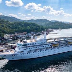 Read more about the article An ‘Endless’ Cruise Around the World Is Suspended, Leaving Passengers Stranded