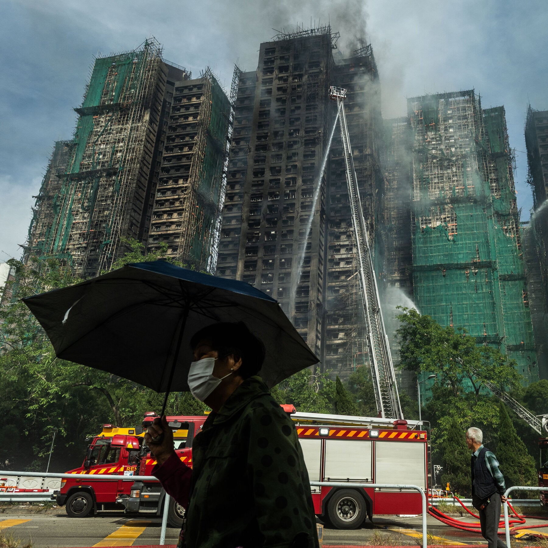 You are currently viewing Hong Kong Leader Apologizes for Deadly Apartment Building Fire